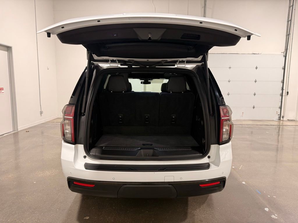 Used 2021 Chevrolet Tahoe Z71 w/ Z71 Signature Package image 9