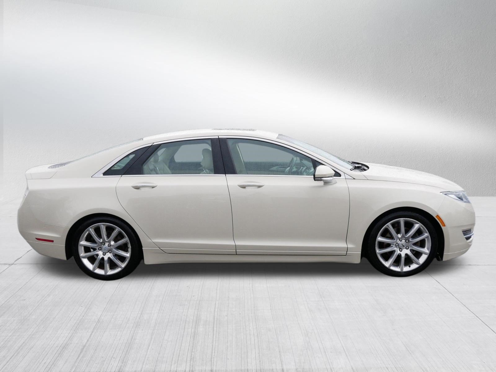 Used 2016 Lincoln MKZ AWD w/ Equipment Group 200A Select image 8