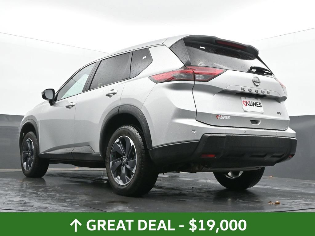 Used 2024 Nissan Rogue SV image 50