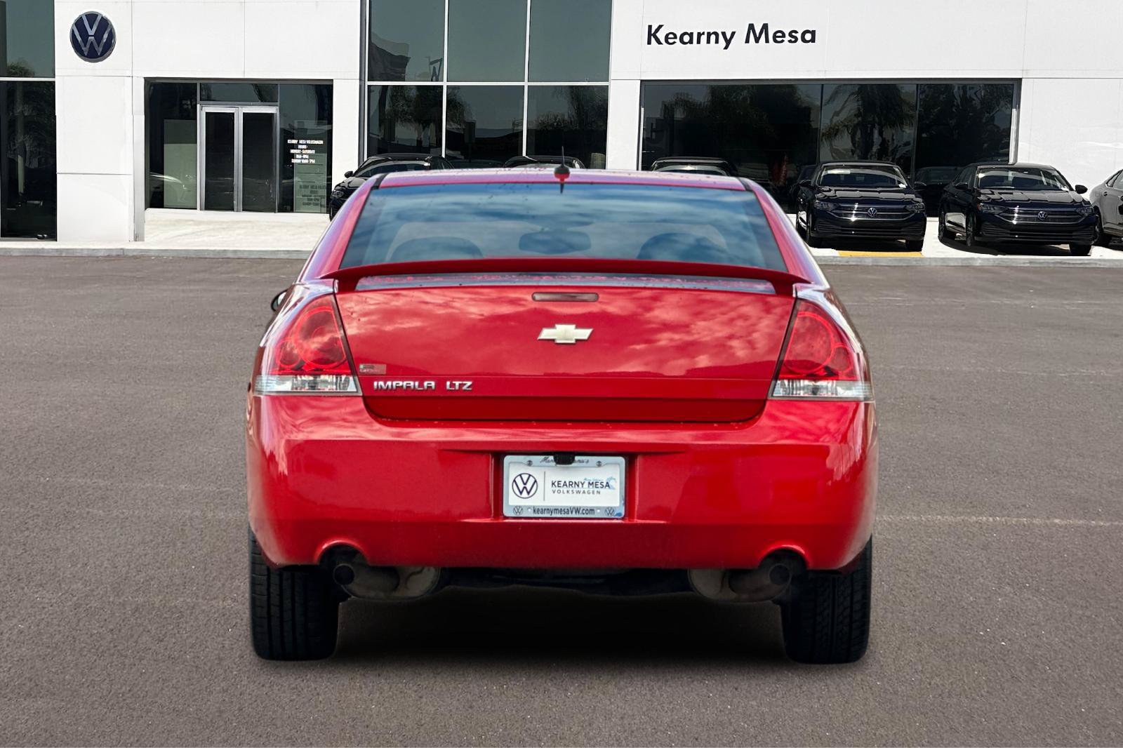 Used 2013 Chevrolet Impala LTZ FWD image 5