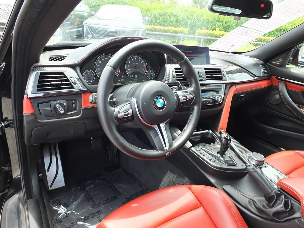 Used 2018 BMW M4 Coupe w/ Competition Package RWD image 26