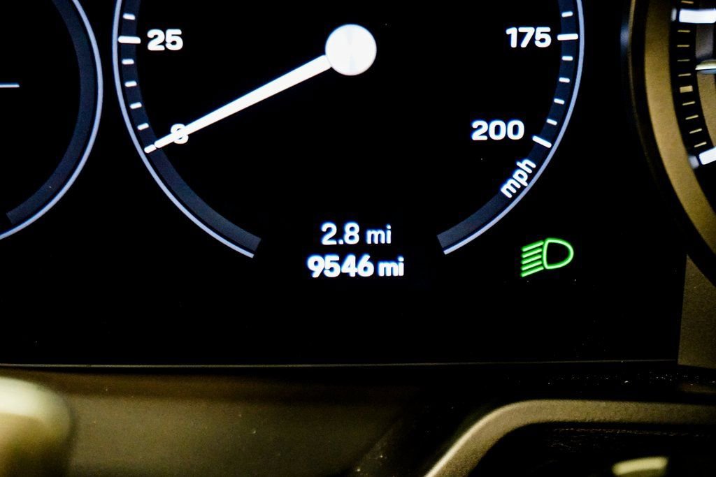 Used 2024 Porsche 911 Carrera image 44