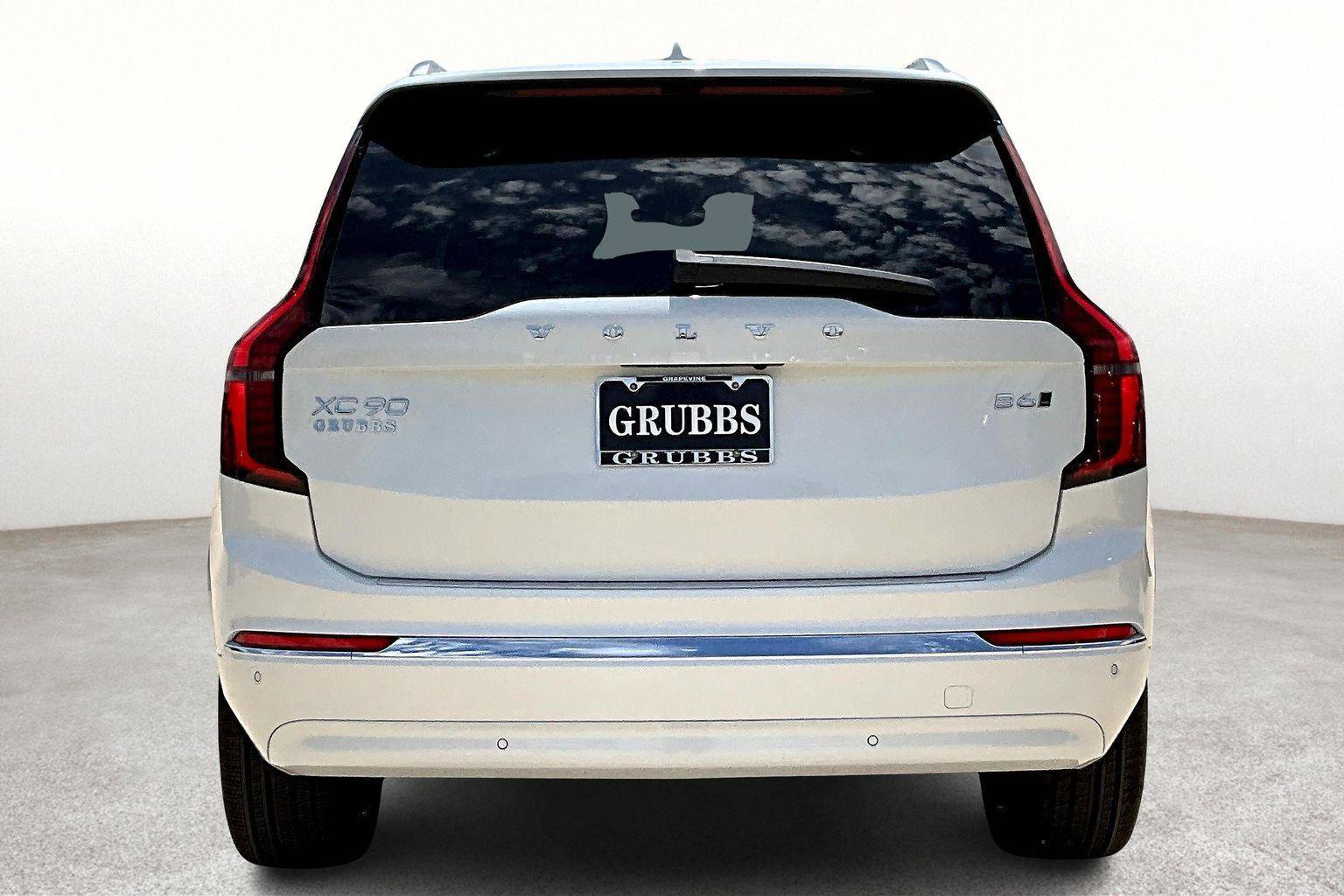 New 2026 Volvo XC90 B6 Plus w/ Protection Package Premier image 4