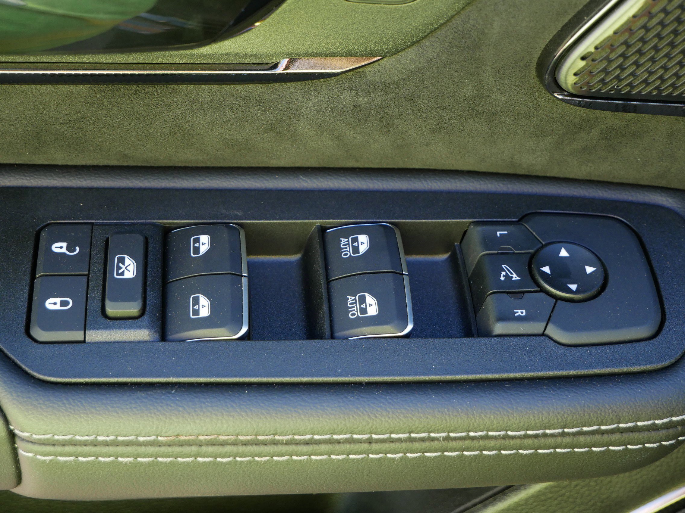 New 2025 RAM 1500 RHO w/ RHO Level 1 Equipment Group image 13