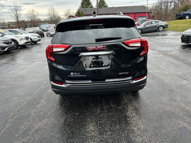 Used 2024 GMC Terrain AT4 w/ Tech Package image 7