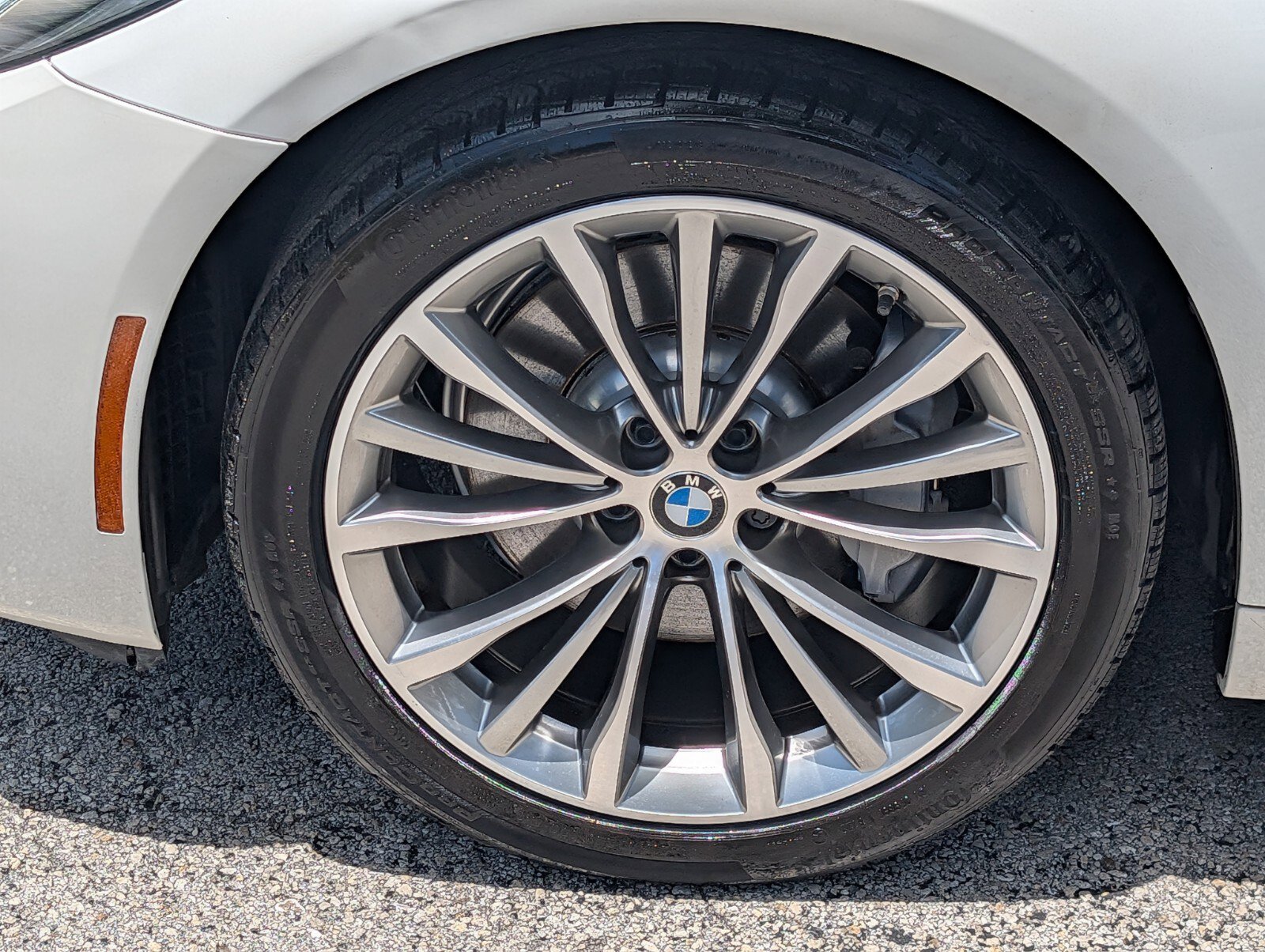 Used 2023 BMW 530i w/ Premium Package RWD image 21