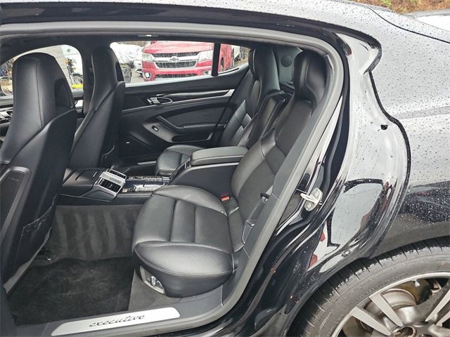 Used 2014 Porsche Panamera 4S Executive image 10
