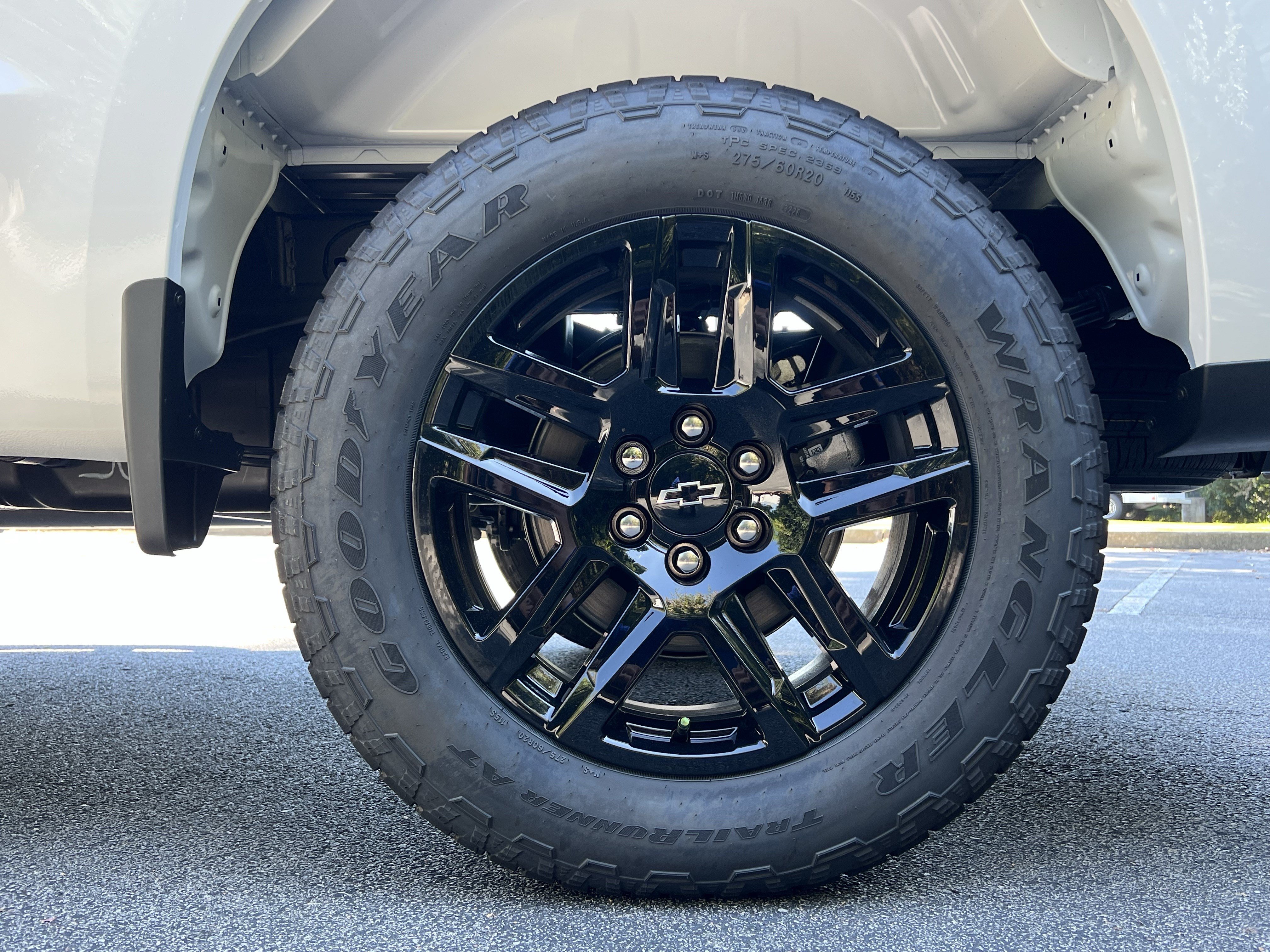 New 2026 Chevrolet Silverado 1500 Custom w/ Turbomax Blackout Package AWD/4WD image 42