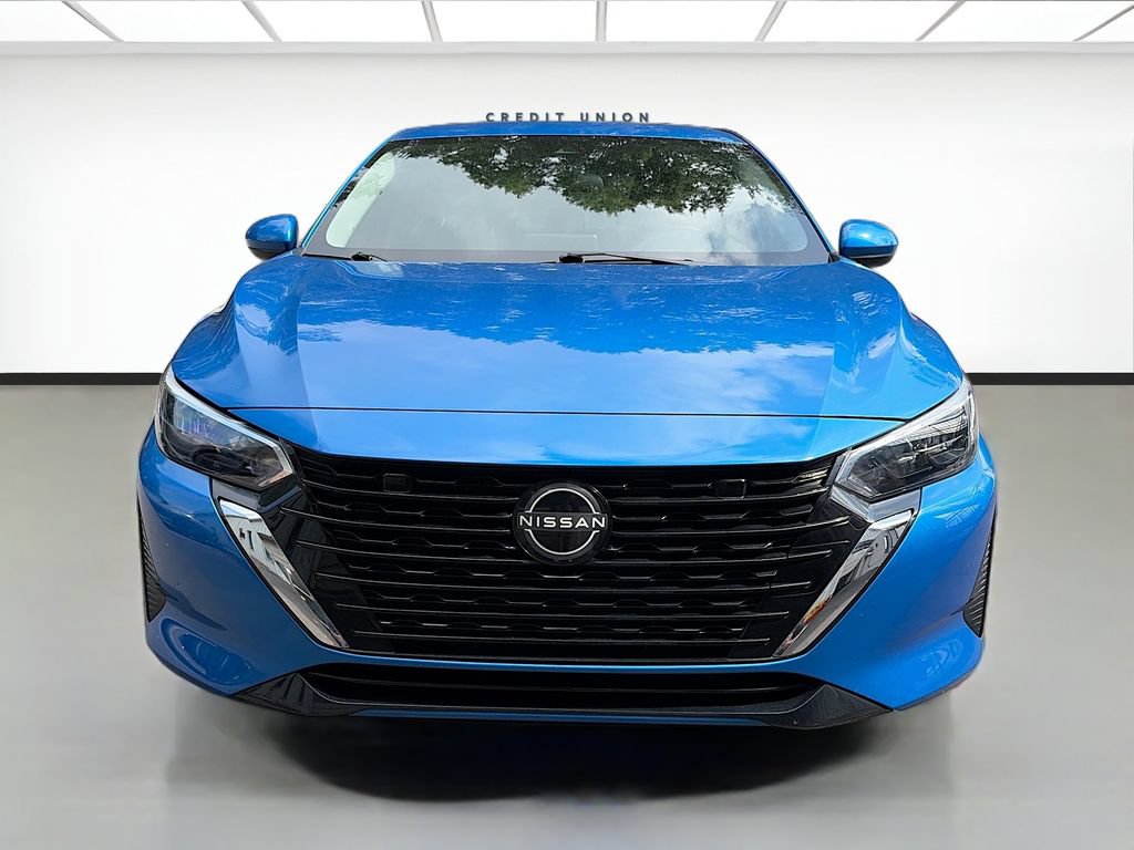Used 2025 Nissan Sentra SV FWD image 2