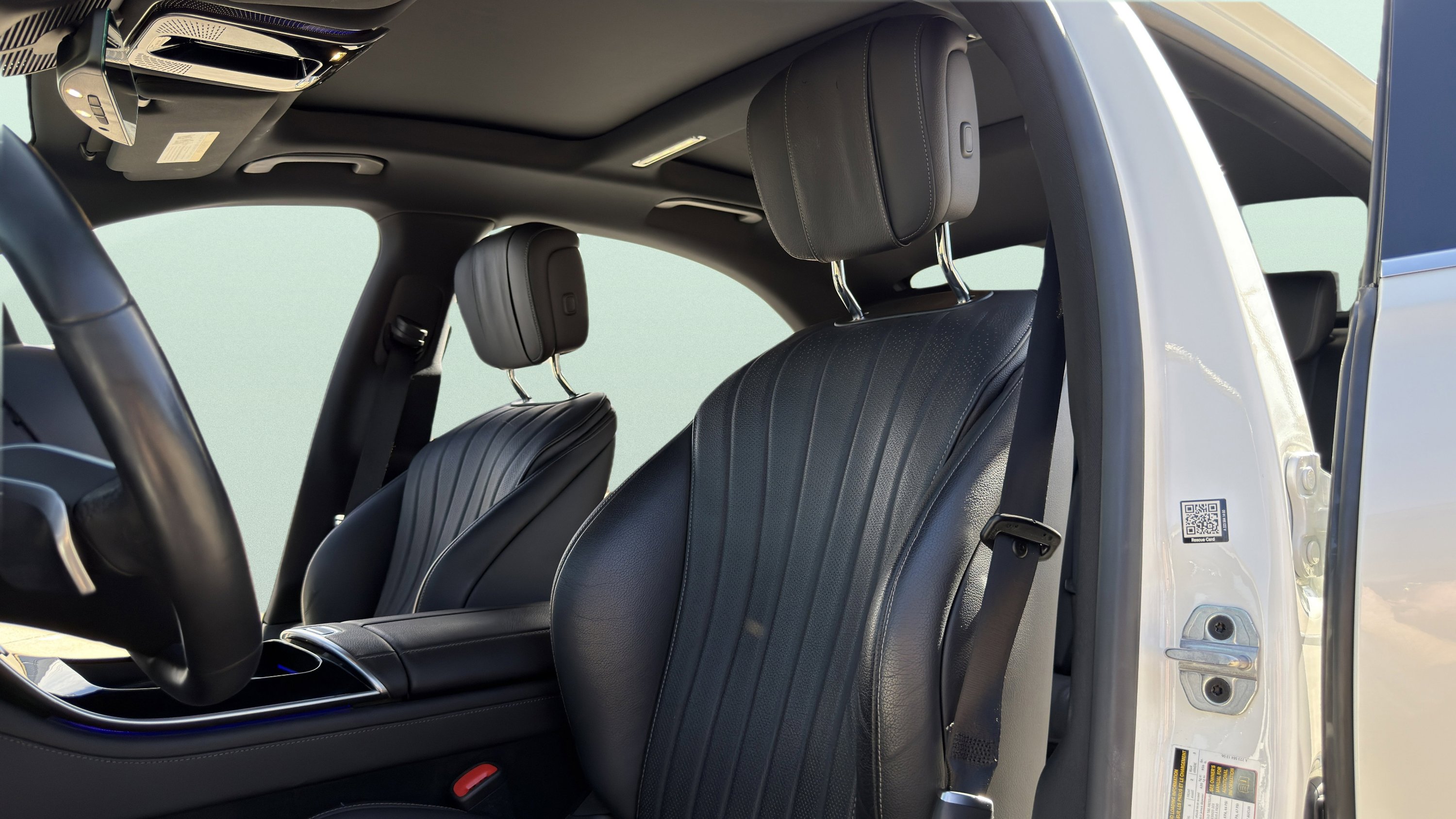 Used 2022 Mercedes-Benz S 500 S 500 w/ AMG Line Package image 15