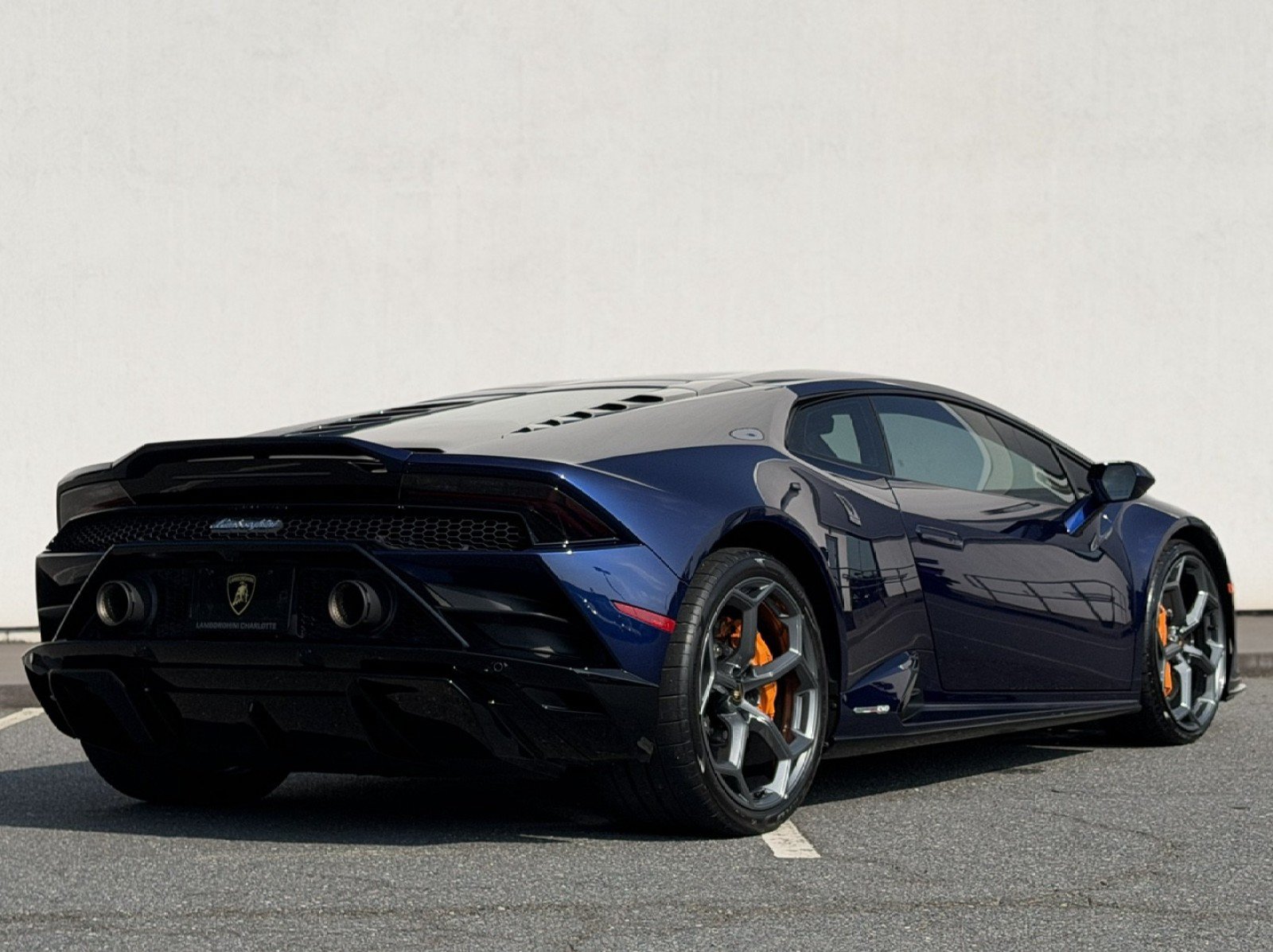 Used 2022 Lamborghini Huracan EVO RWD image 7