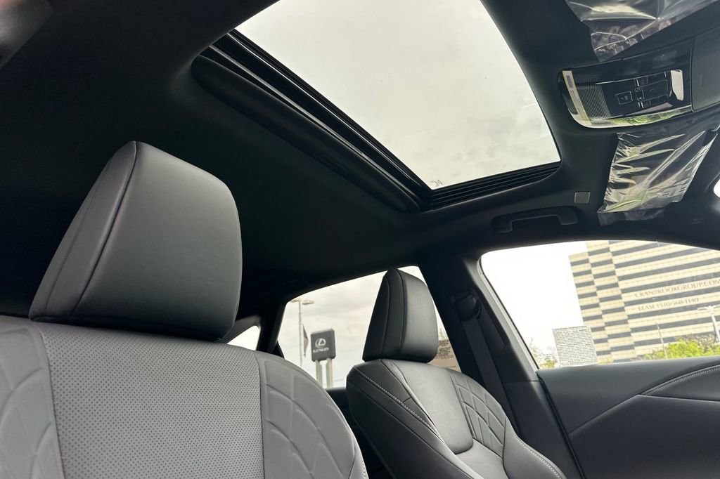 New 2026 Lexus RX 350 AWD image 17