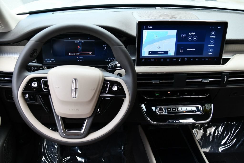 Used 2023 Lincoln Corsair FWD w/ Equipment Group 101A image 49