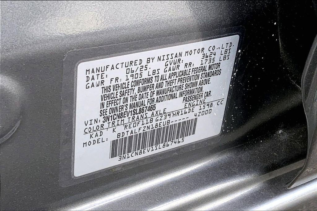 Used 2025 Nissan Versa SV image 14