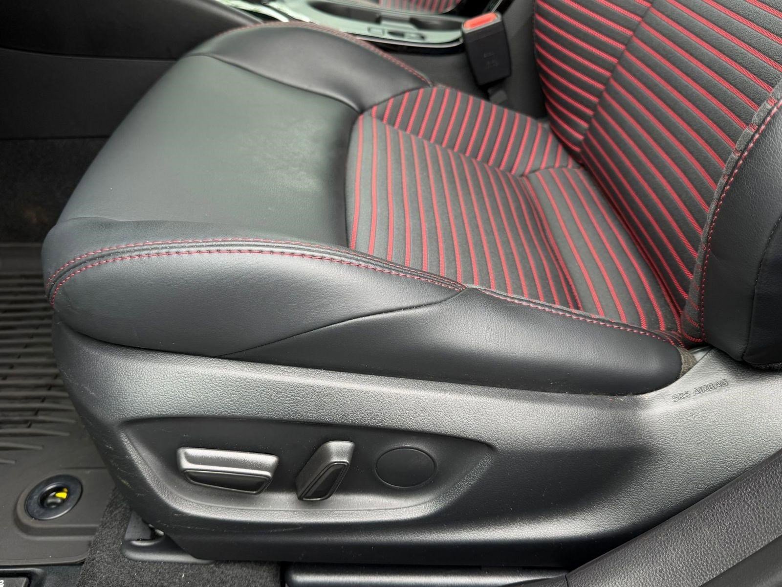 Used 2025 Toyota Corolla XSE FWD image 14