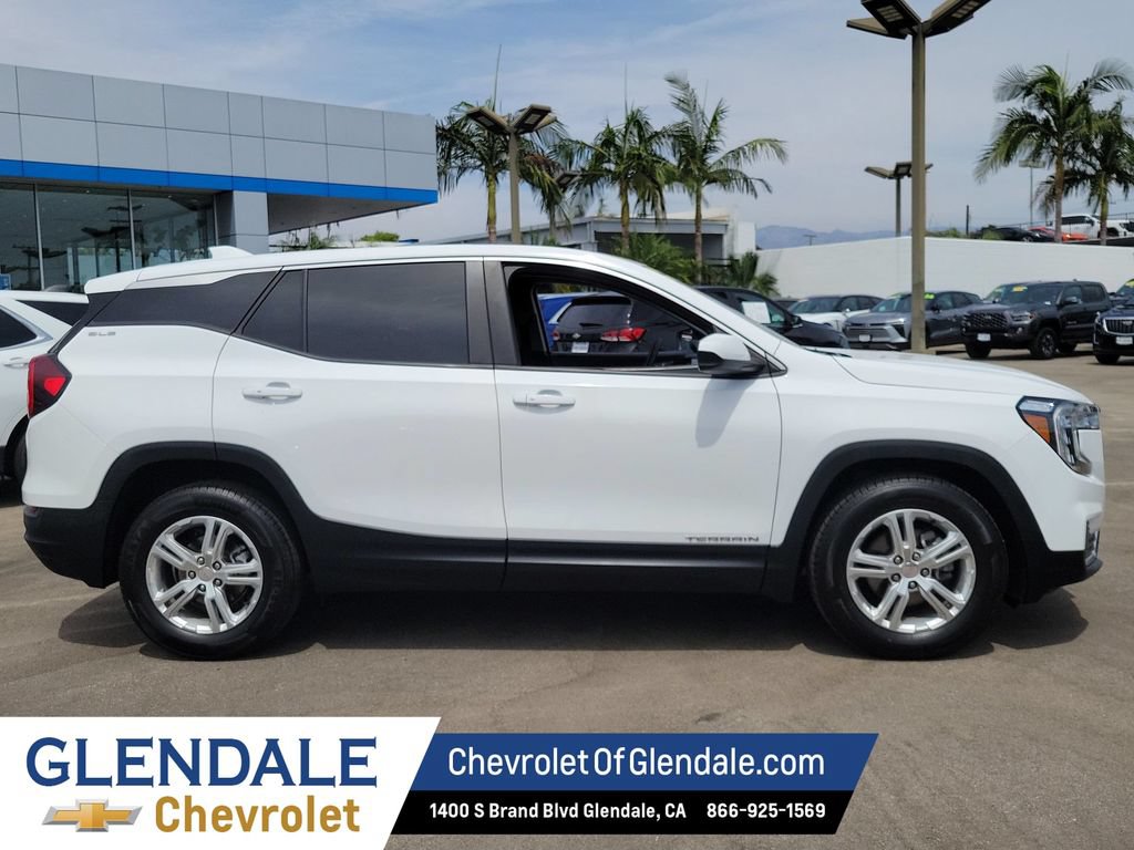 Certified 2024 GMC Terrain SLE FWD image 10