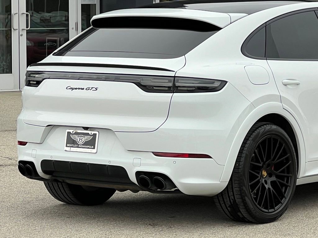 Used 2021 Porsche Cayenne GTS image 9