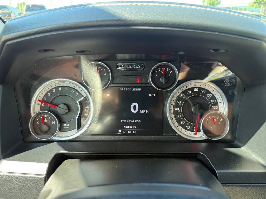 Used 2014 RAM 1500 Laramie w/ Convenience Group AWD/4WD image 30