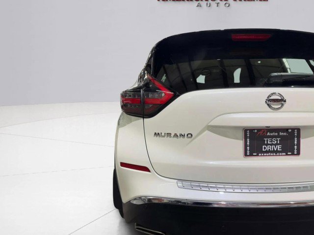 Used 2020 Nissan Murano SV image 16