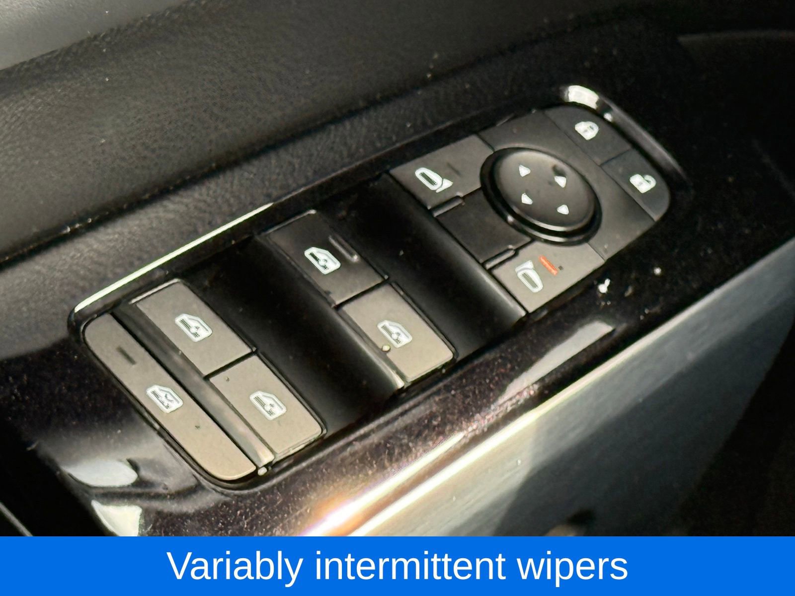 Used 2024 Nissan Pathfinder SL image 37