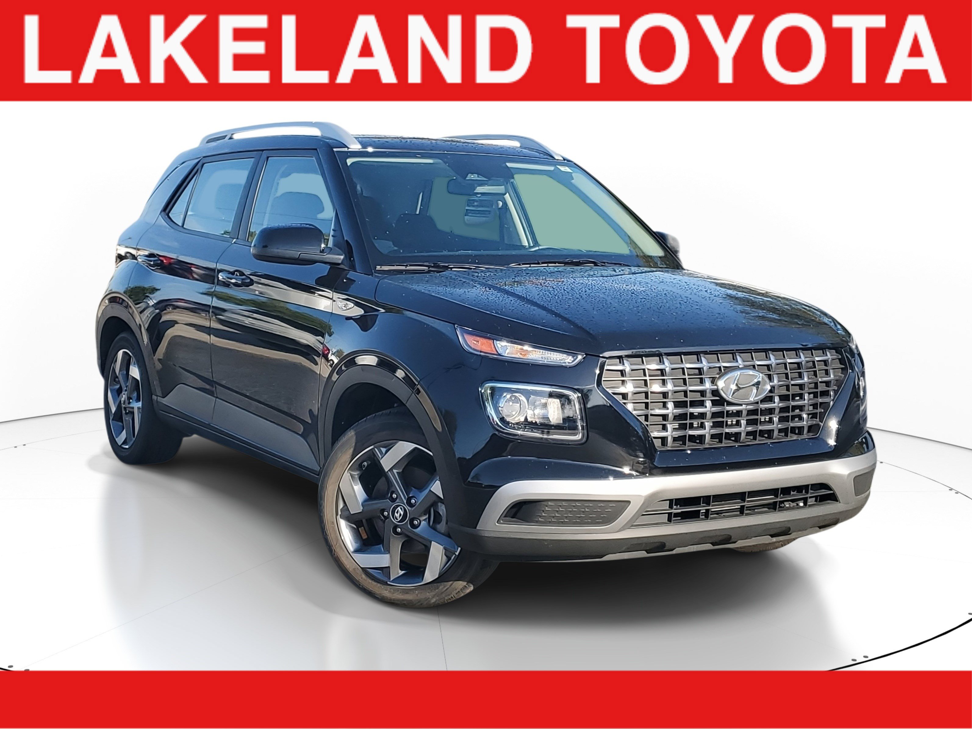 Used 2025 Hyundai Venue SEL