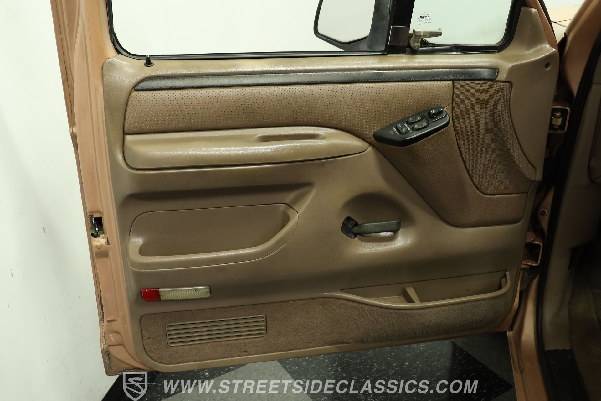 Used 1994 Ford F150 XL RWD image 34
