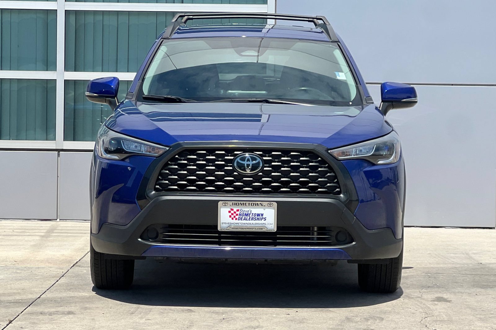 Certified 2023 Toyota Corolla Cross LE w/ Moonroof Package AWD/4WD image 6