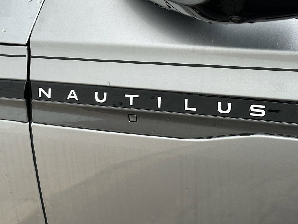 New 2026 Lincoln Nautilus Reserve w/ Jet Appearance Package AWD/4WD image 30