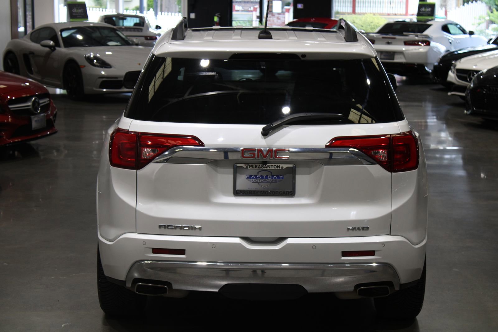 Used 2017 GMC Acadia Denali AWD/4WD image 13