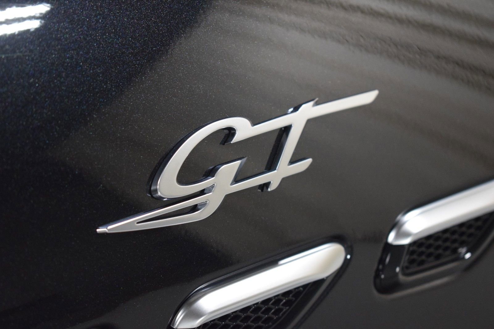 Certified 2024 Maserati Grecale Modena AWD/4WD image 13