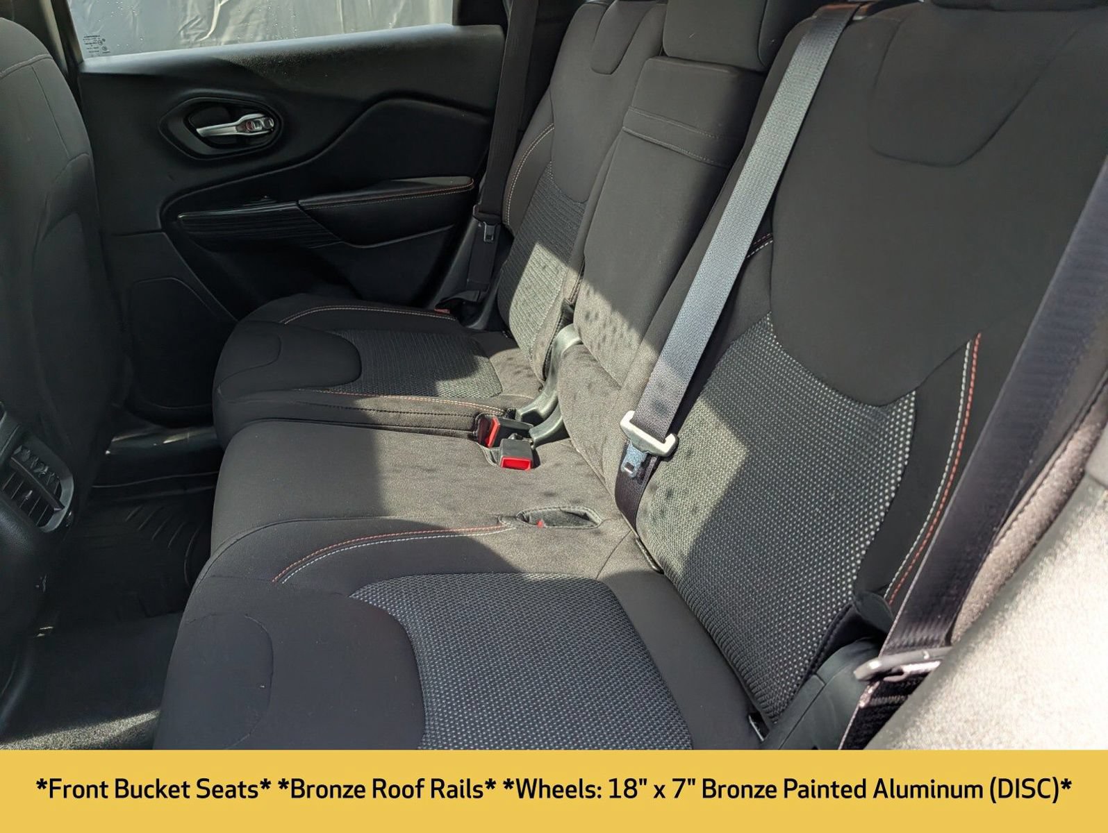 Used 2017 Jeep Cherokee 75th Anniversary AWD/4WD image 21