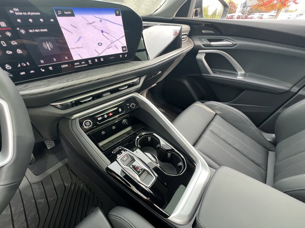 New 2025 Audi Q5 Premium Plus image 24