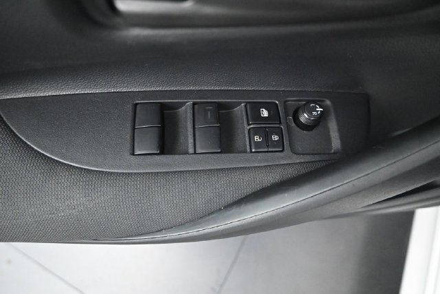 Used 2025 Toyota Corolla LE FWD image 12