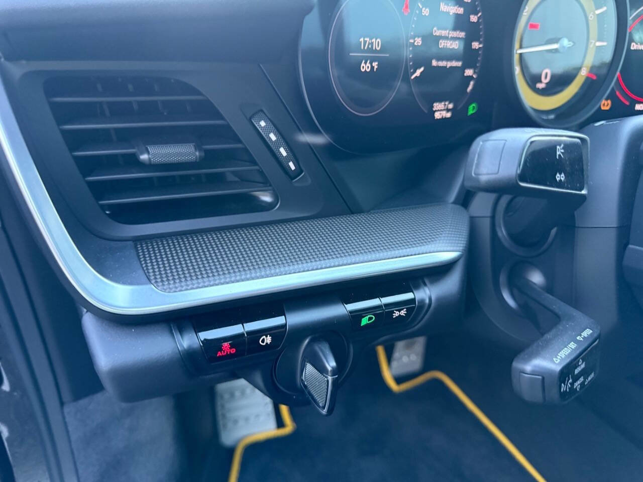 Used 2021 Porsche 911 Carrera S image 30