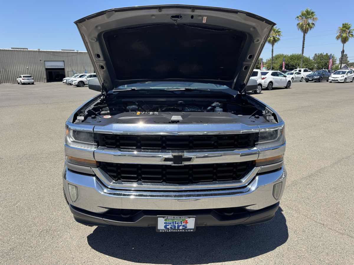 Used 2017 Chevrolet Silverado 1500 LT w/ High Desert Package AWD/4WD image 39