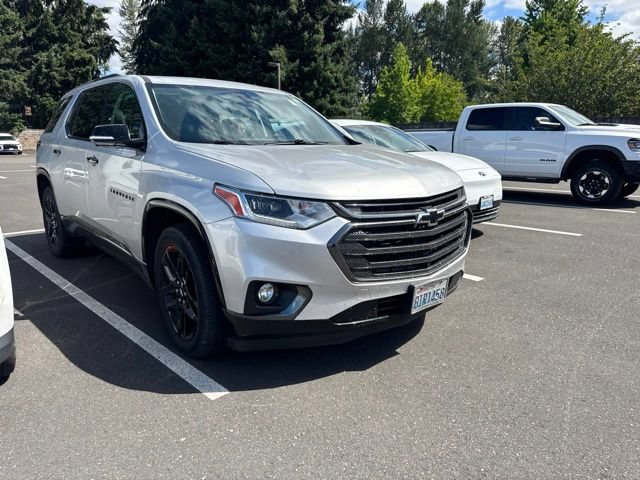Used 2018 Chevrolet Traverse Premier w/ Redline Edition AWD/4WD image 2