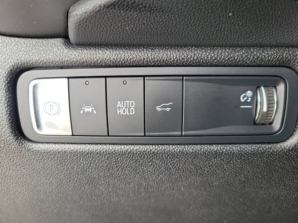 Certified 2024 Chevrolet Equinox EV RS FWD image 22