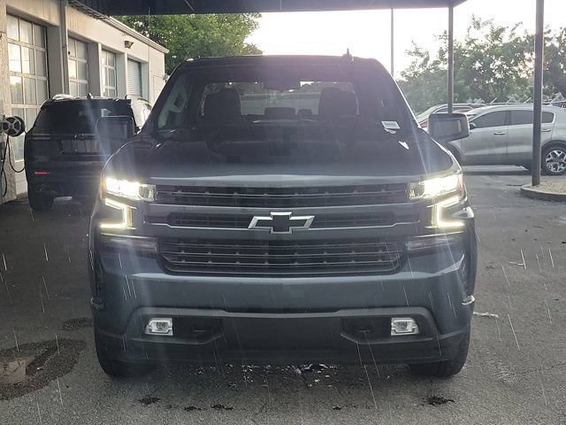 Used 2022 Chevrolet Silverado 1500 RST w/ LPO, Blackout Package AWD/4WD image 7