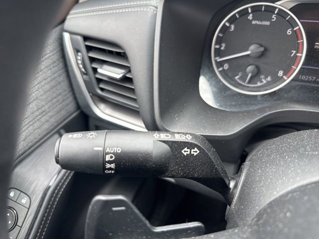 Used 2023 Nissan Rogue SV AWD/4WD image 25