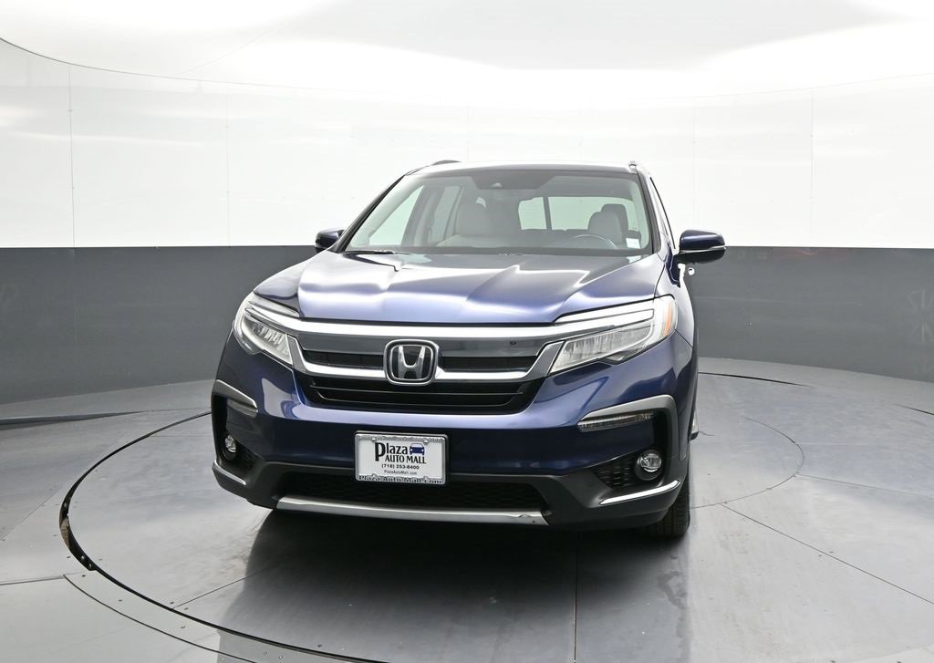 Certified 2022 Honda Pilot Touring image 2
