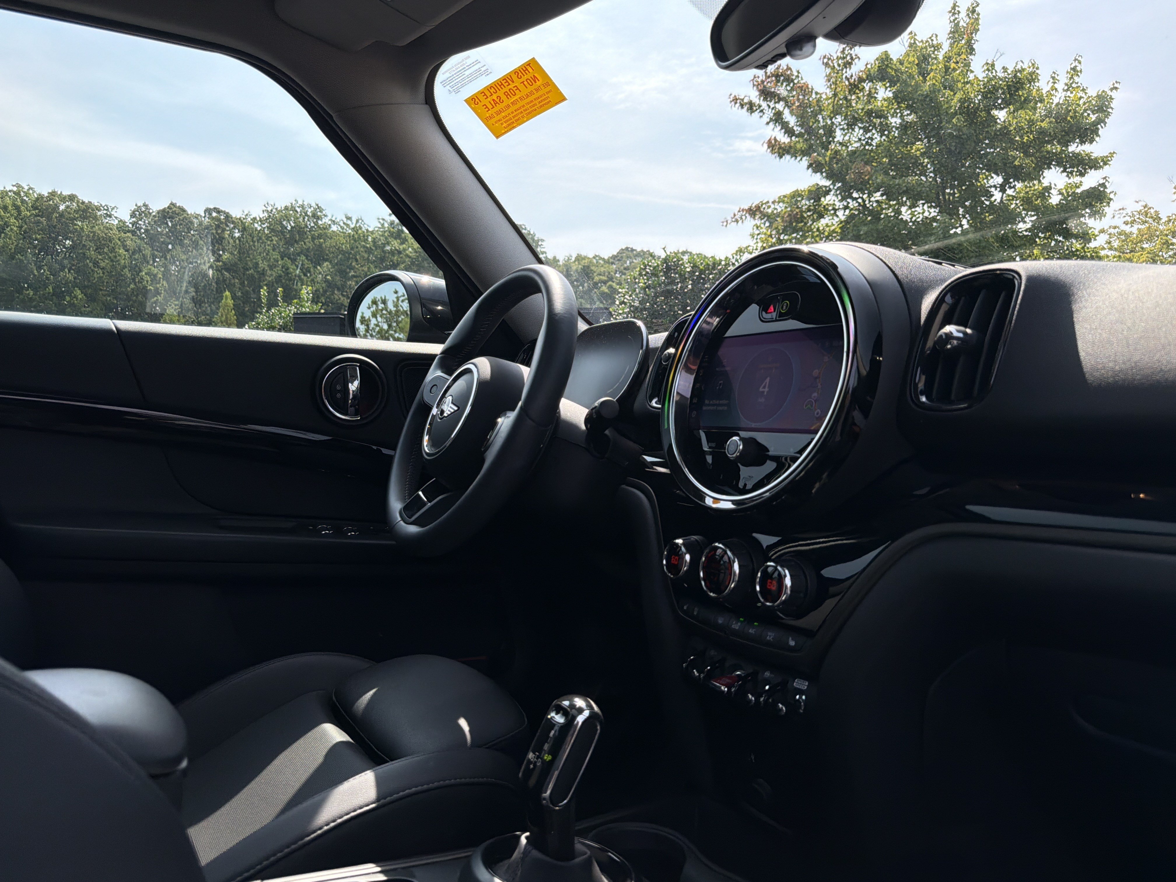 Used 2024 MINI Cooper Countryman S w/ Premium Package FWD image 6