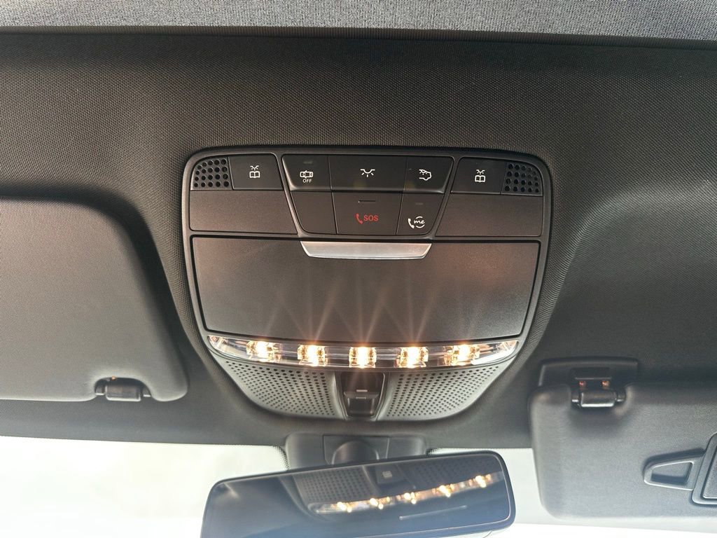 Used 2020 Mercedes-Benz C 300 4MATIC Sedan image 21