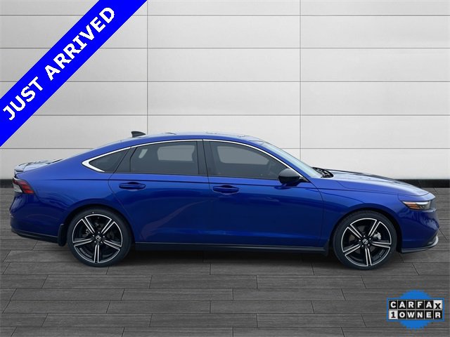 Used 2023 Honda Accord Sport image 2