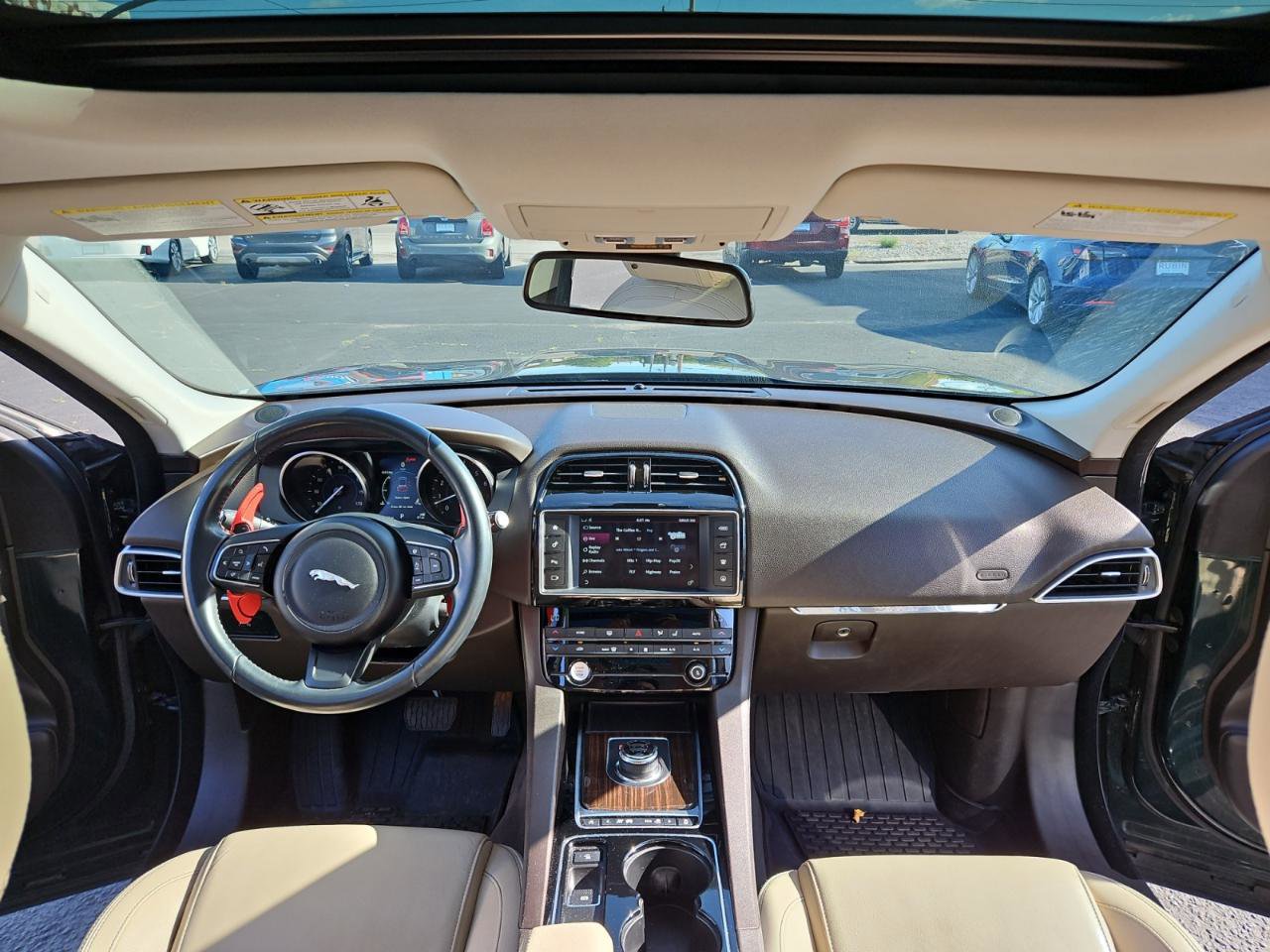 Used 2017 Jaguar F-PACE Prestige AWD/4WD image 34