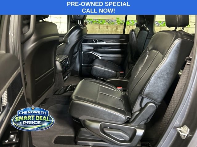Used 2022 Jeep Wagoneer Series III w/ Premium Group I AWD/4WD image 19
