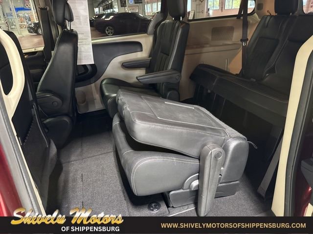 Used 2019 Dodge Grand Caravan SXT image 28