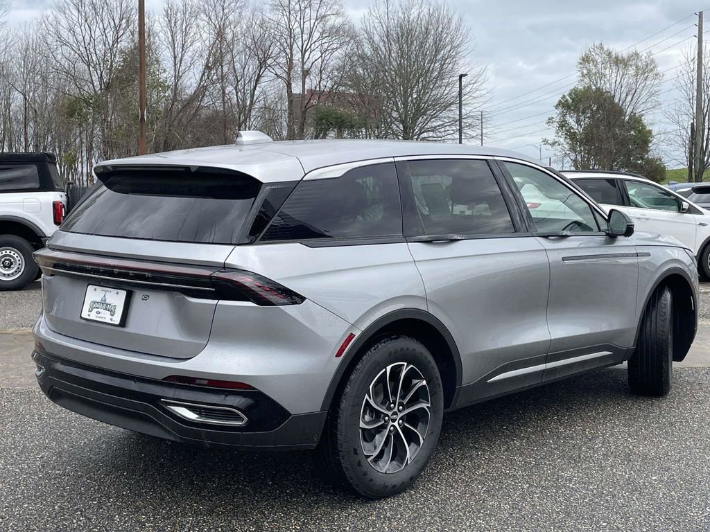 New 2026 Lincoln Nautilus Premier image 3