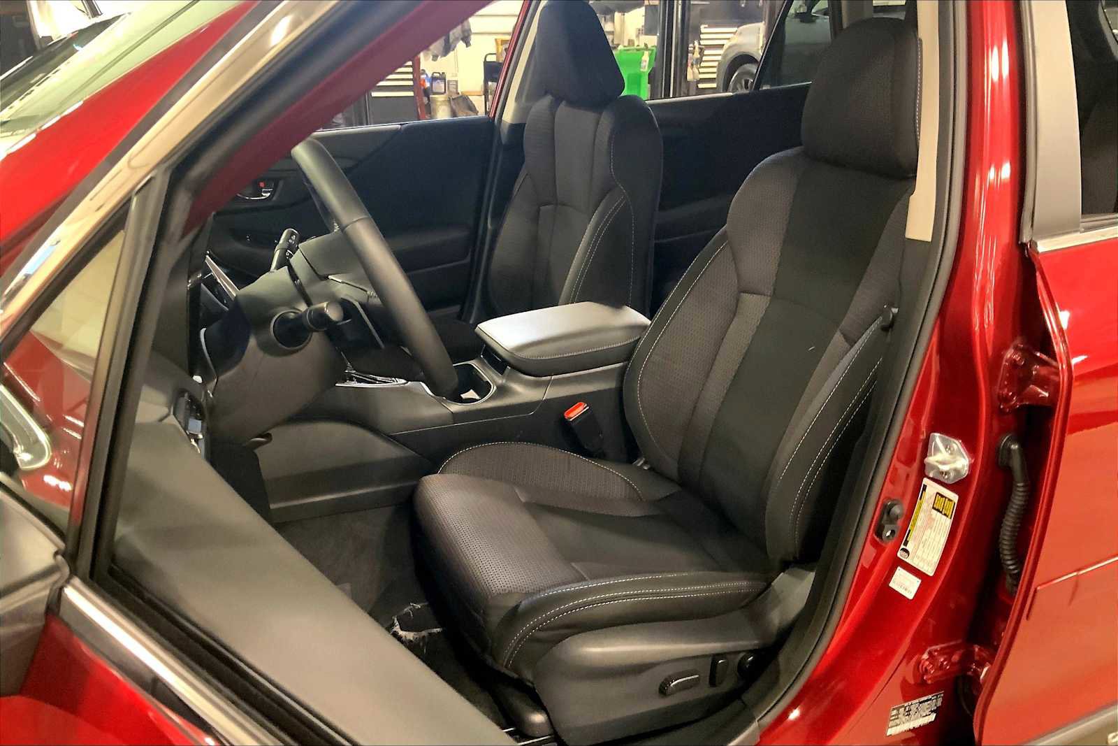 Certified 2025 Subaru Outback Premium image 8