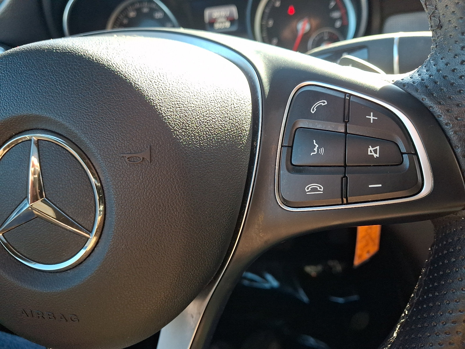 Used 2019 Mercedes-Benz GLA 250 4MATIC image 24