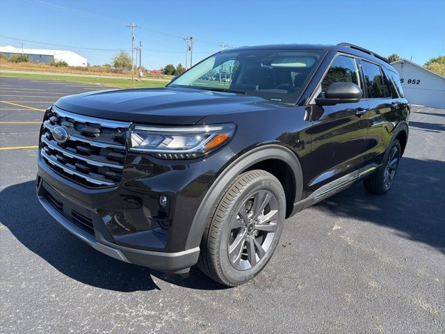 New 2025 Ford Explorer Active image 16